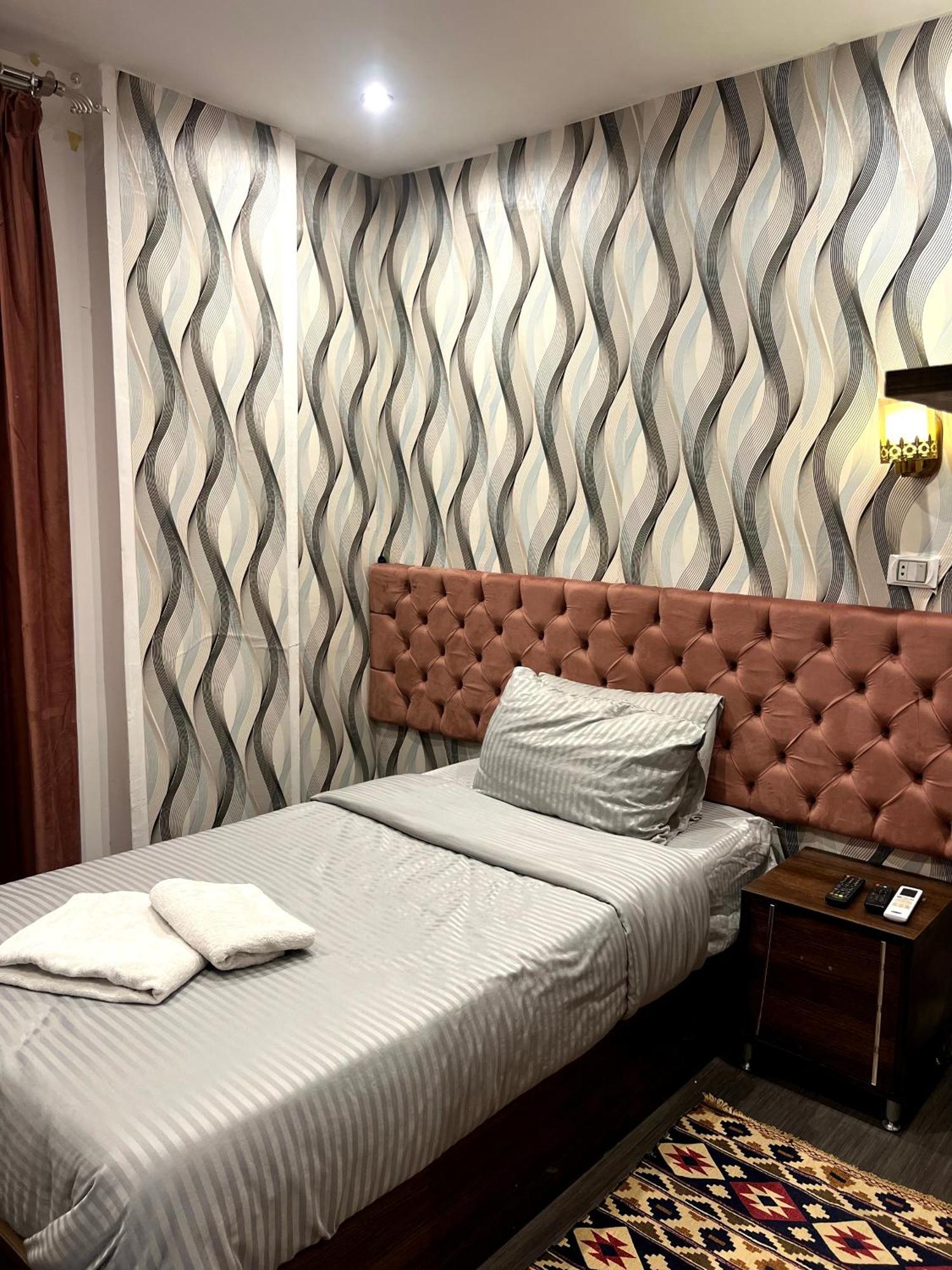 Grand Pyramids Inn Kafrat al Jabal Ngoại thất bức ảnh
